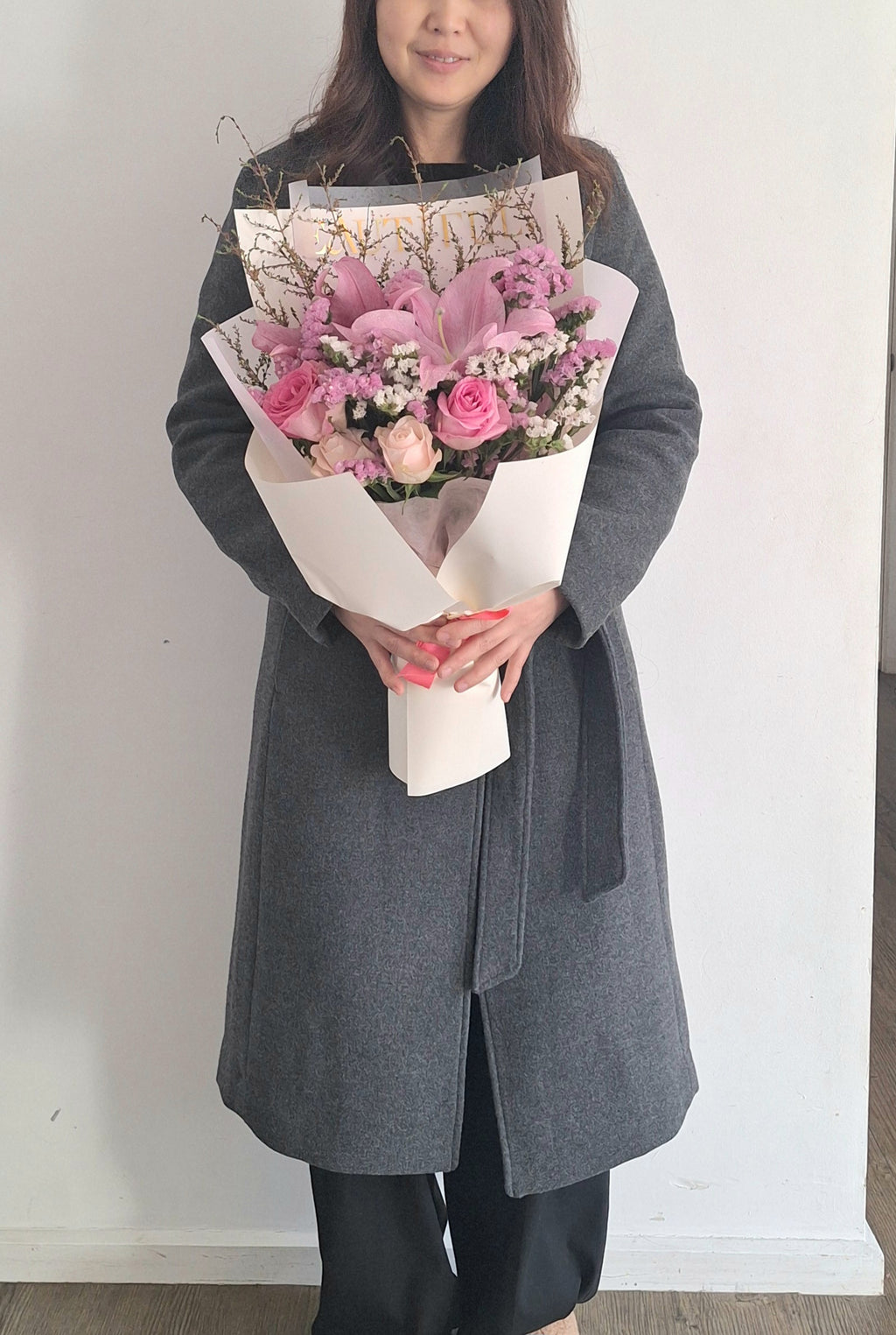 Lily & Roses